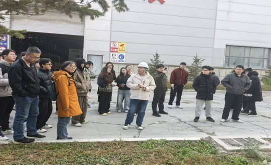 6.吉林农大组织学生到装配式总公司参观学习_副本.jpg 6.吉林农大组织学生到装配式总公司参观学习_副本.jpg